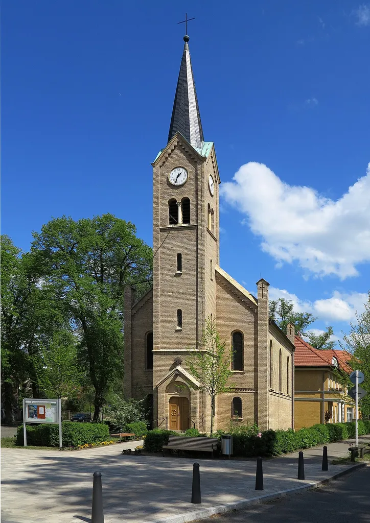 Evangelische Dorfkirche in Glienicke/Nordbahn (2016)