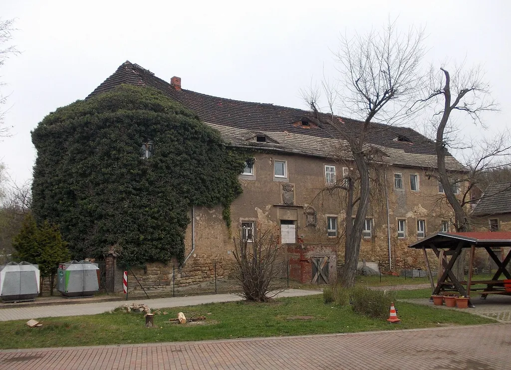 Burgliebenau castle (Schkopau, district: Saalekreis, Saxony-Anhalt)