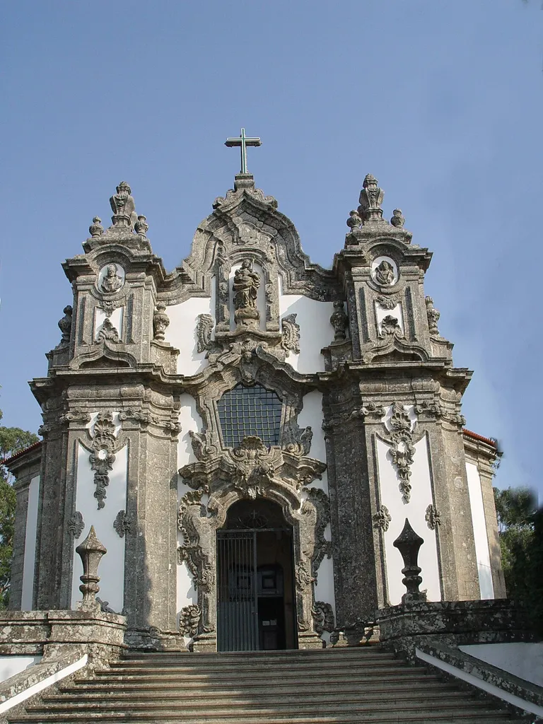 A Igreja de Santa Maria Madalena, de estilo rocaille, situa-se em Braga, Portugal.
