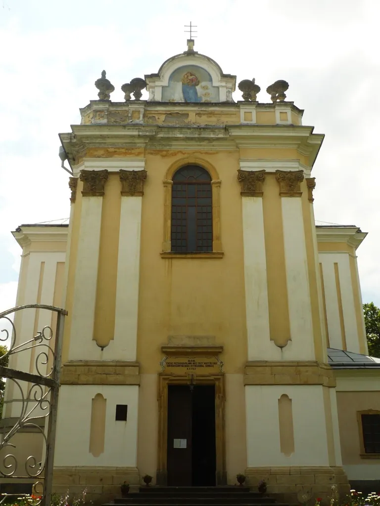 Buczacz. Kościół Wniebowzięcia NMP