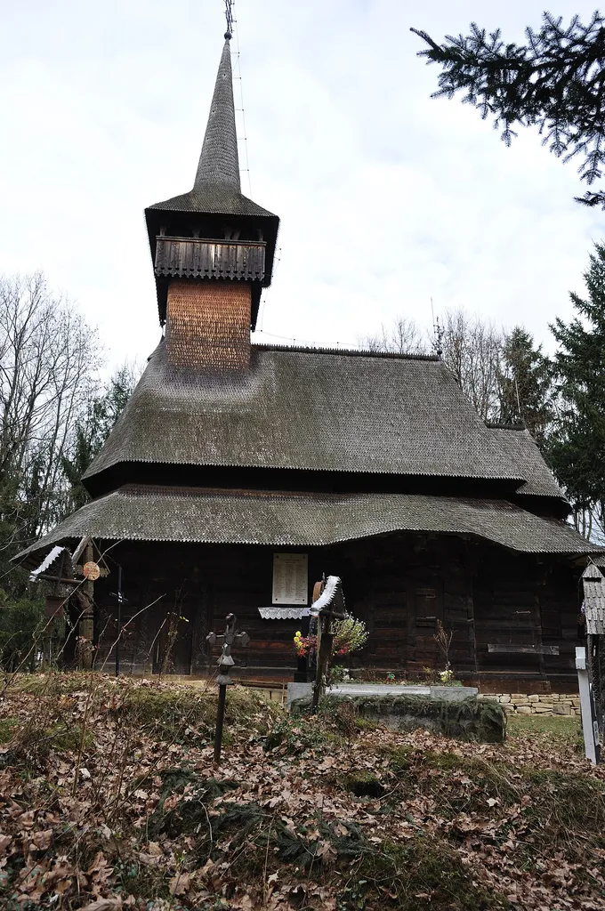Biserica de lemn „Adormirea Maicii Domnului” din Călinești-Susani, județul Maramureș