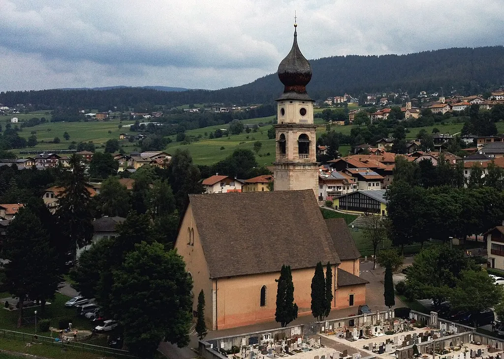 Sarnonico (Trentino, Italy), Saint Lawrence church