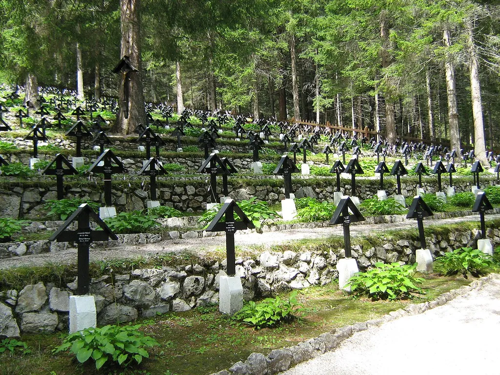 Austro-Hungarian military cemetery of Toblach
