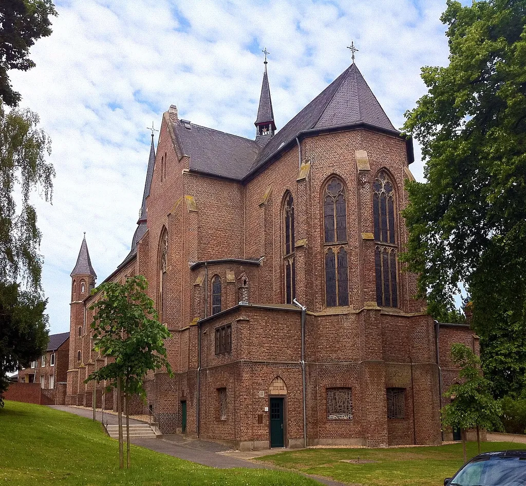 Lövenich, Kirche St. Petri Bekehrung