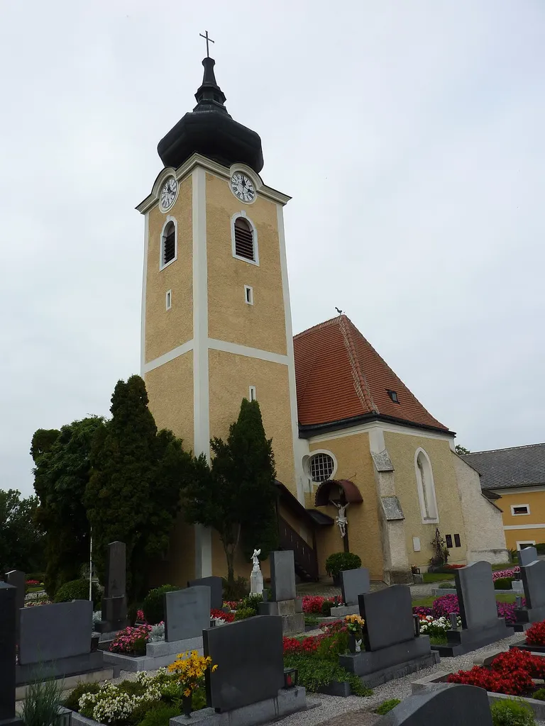 Pfarrkirche und Friedhof Haindorf, Markersdorf-Haindorf, Niederösterreich This media shows the protected monument with ObjektID 73159 in Austria. (Commons, de, Wikidata)
