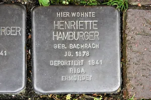 Stolperstein dedicated to Henriette Hamburger
