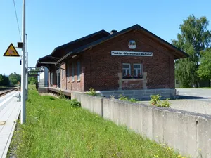 Traktor-Museum am Bahnhof