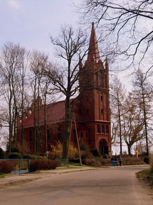 Kościół Świętej Trójcy w Dobrzycy.