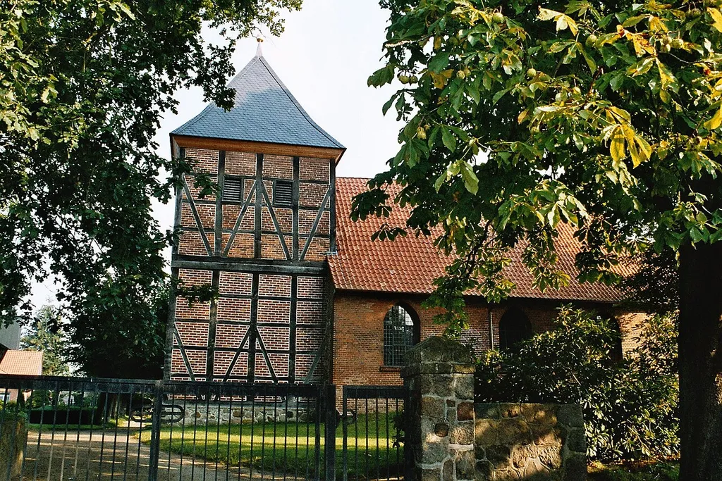 Wichmannsburg (Bienenbüttel)- St.Georg church