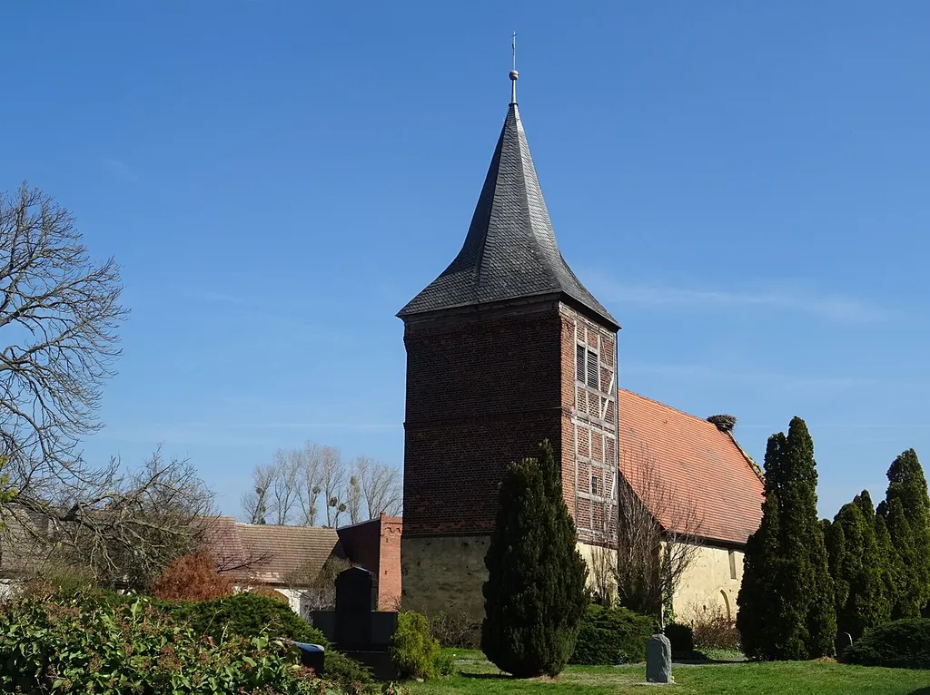 Lammsdorf, Ortsteil von Kemberg, Dorfkirche, Blick von Südwesten