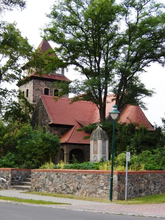Kirche von Kade (Ortsteil von Jerichow) in Sachsen-Anhalt