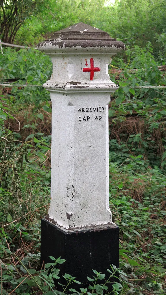 London Coal Duty Marker On Footpath On County Boundary About 880 Metres North West Of Wellington Grove (Not Listed)