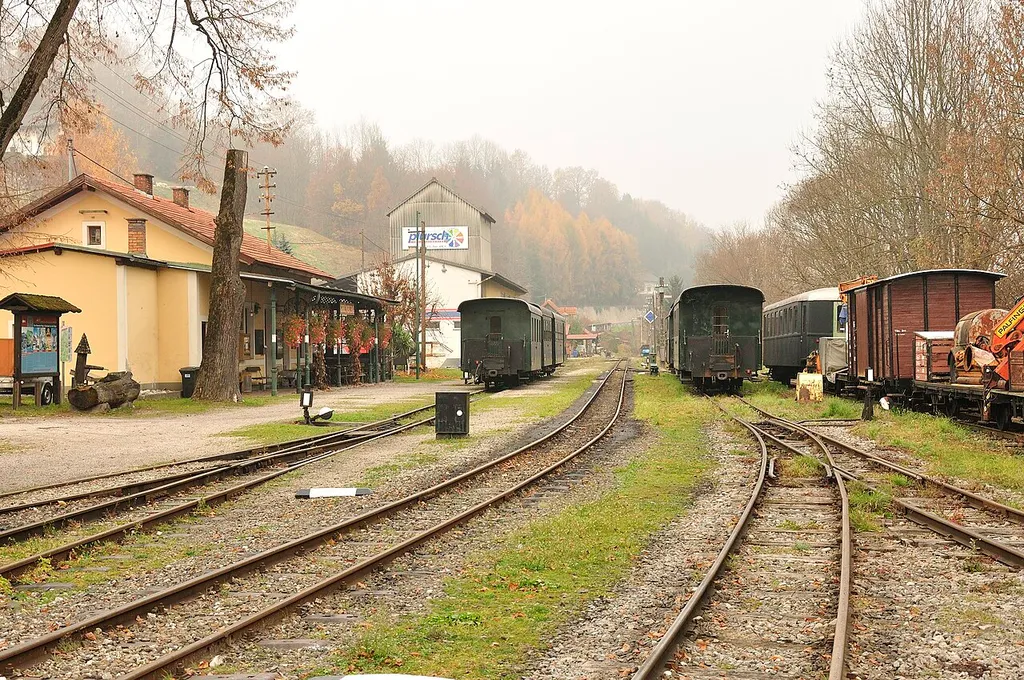 Bahnhof Grünburg der Steyrtal-Museumsbahn (Bahnhof Steyrtalbahn gemäß Denkmalliste für Waldneukirchen
