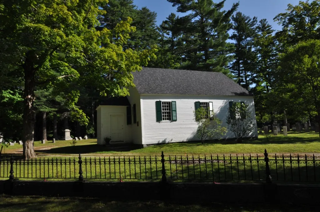 Trinity Church, Holderness, New Hampshire This is an image of a place or building that is listed on the National Register of Historic Places in the United States of America. Its reference number is 84003203 (Wikidata).