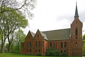 Christus-Kirche (Hollen)