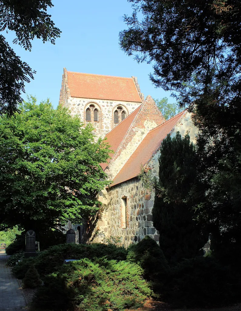 Kläden (Arendsee), the village church