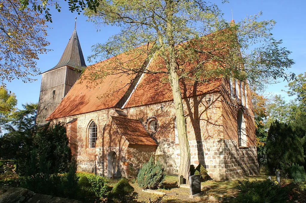 Dorfkirche in Hohendorf - Landkreis Ostvorpommern