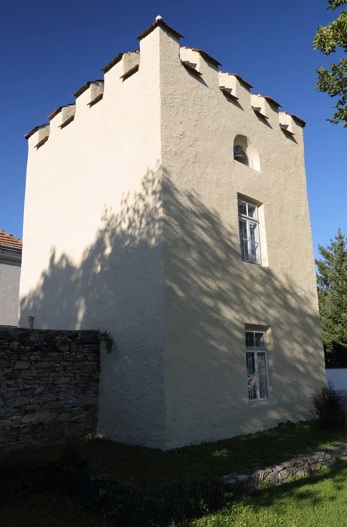 Burgerturm und Stadtmauerrest