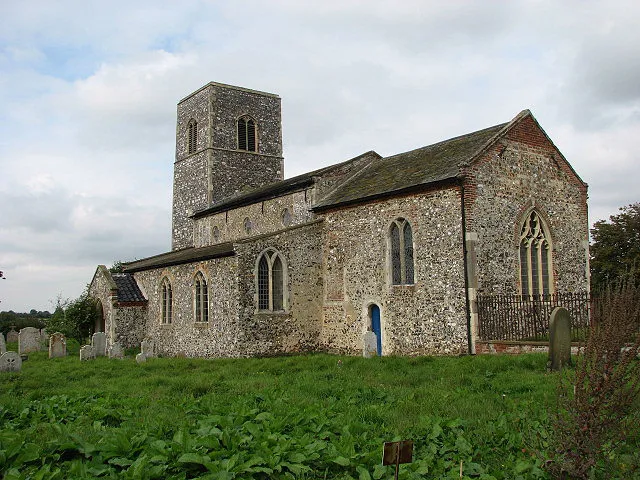 The church of All Saints. The church of All Saints > 712225 - 712245 - 712243 is located a short distance to the north of the former Rackheath airfield. It contains a number of wall monuments > 712233 - 712236, the majority of which are to members of two prominent local families: Pettus > 712241 and Stracey. The perhaps best known member of the Pettus family is John Pettus, who lived at Rackheath Hall from 1591-1772; he was knighted by Queen Elizabeth I and was Mayor of Norwich in 1608. All Saints is now redundant and in the care of the Norfolk Churches Trust.