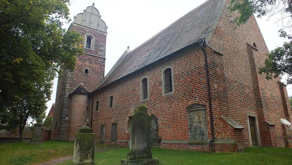 Evangelische Kirche Zum Heiligen Kreuz in Klöden
