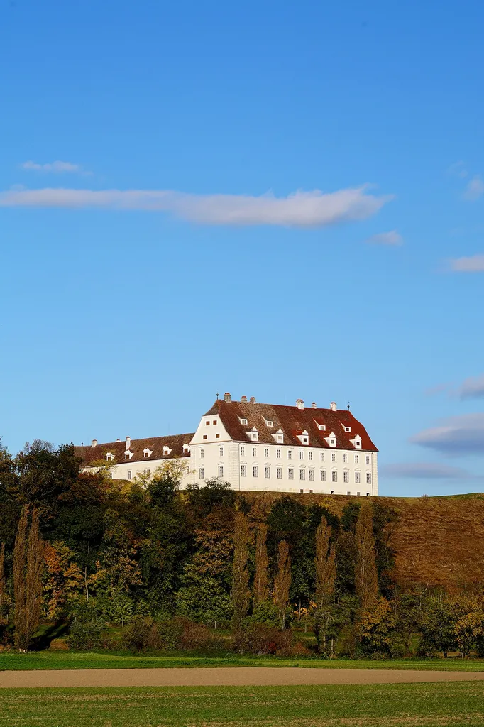 Stetteldorf - Schloss Juliusburg - im Herbst