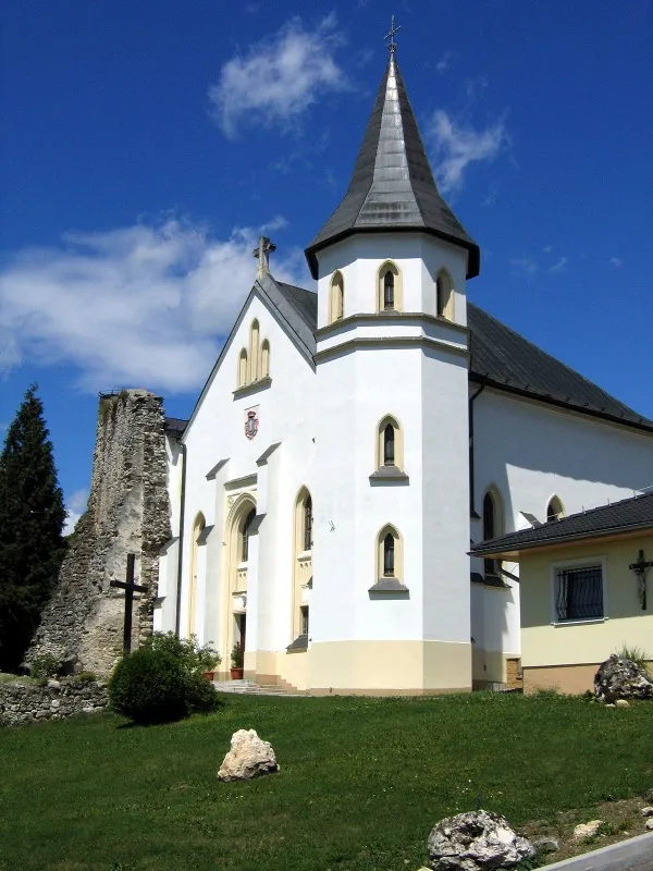 This media shows the protected monument with the number 509-603/0 CHMSK/509-603/0,CHMSK/509-603(other) in the Slovak Republic.