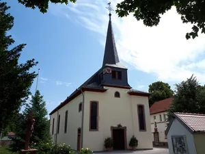 Pfarrkirche St. Petrus in Ketten