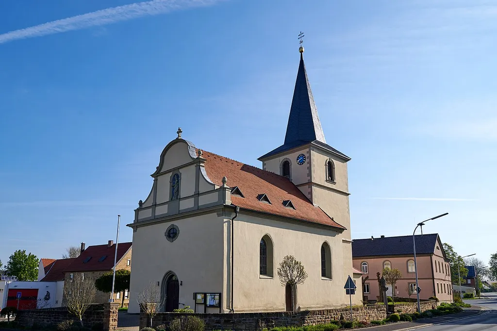 Sulzheim: Mönchstockheim, Kirchplatz 2