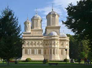 Curtea de Argeș Monastery