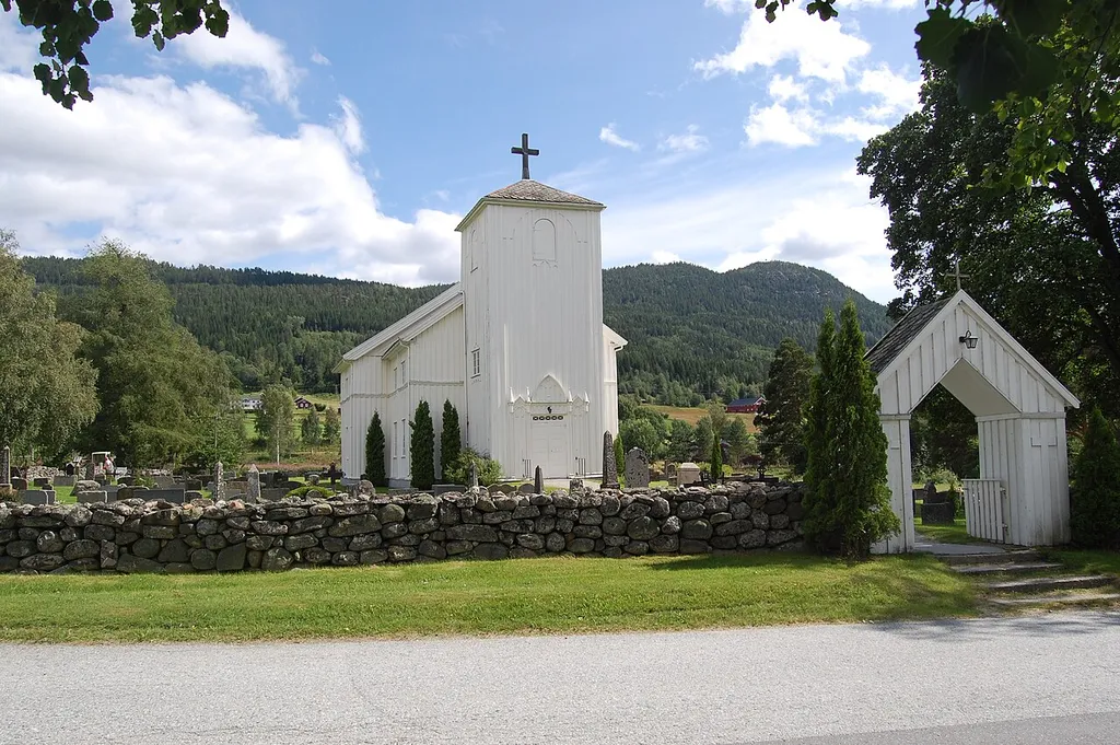 Moland kyrkje i Fyresdal