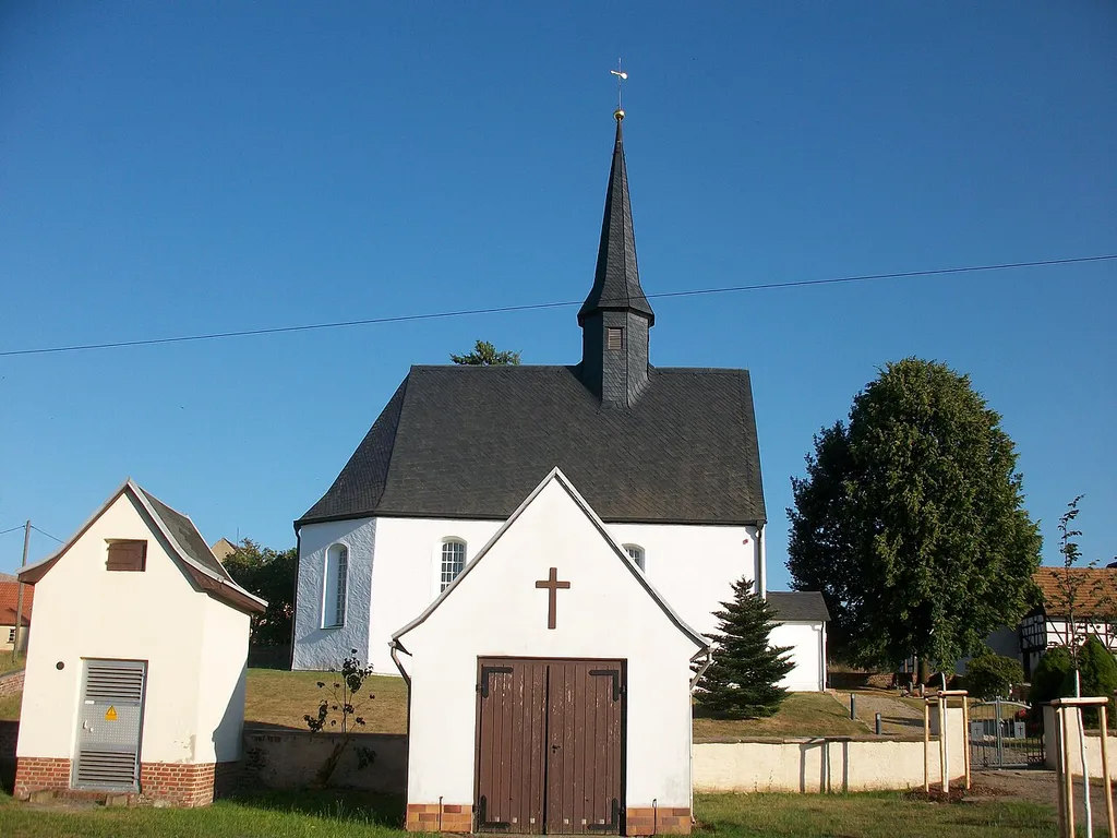 Kirche Neukirchen (Oberwiera) (1)