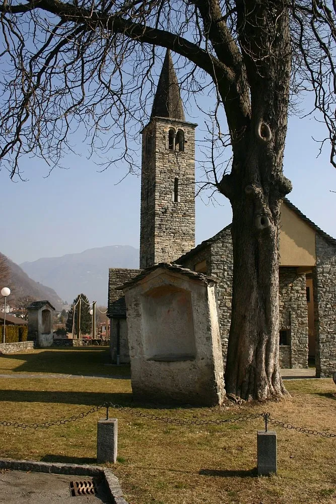 Die Kirche Santa Maria in Progero, ein Orststeil von Gudo