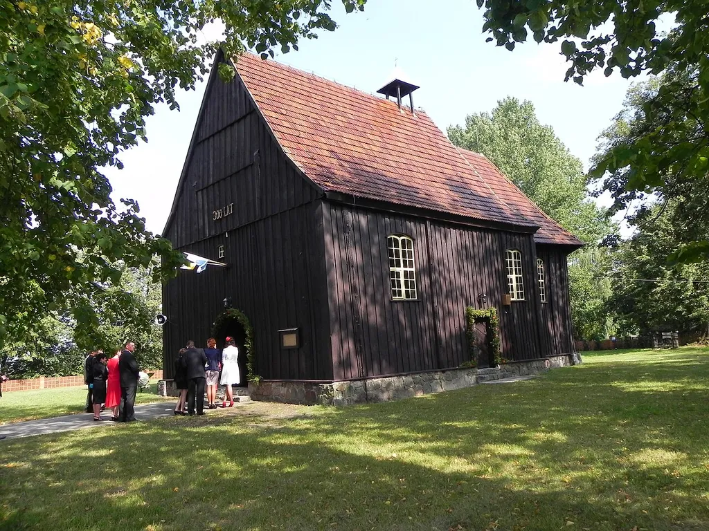 Serafinów, kościół fil p.w. św. Rozalii, 1707-1708