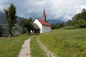 Kath. Filialkirche Hl. Dreifaltigkeit