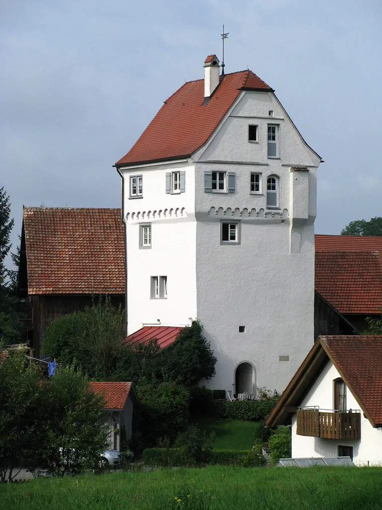 Wohnturm in Oflings (Burg Oflings), Wangen im Allgäu; Ansicht aus östlicher Richtung.