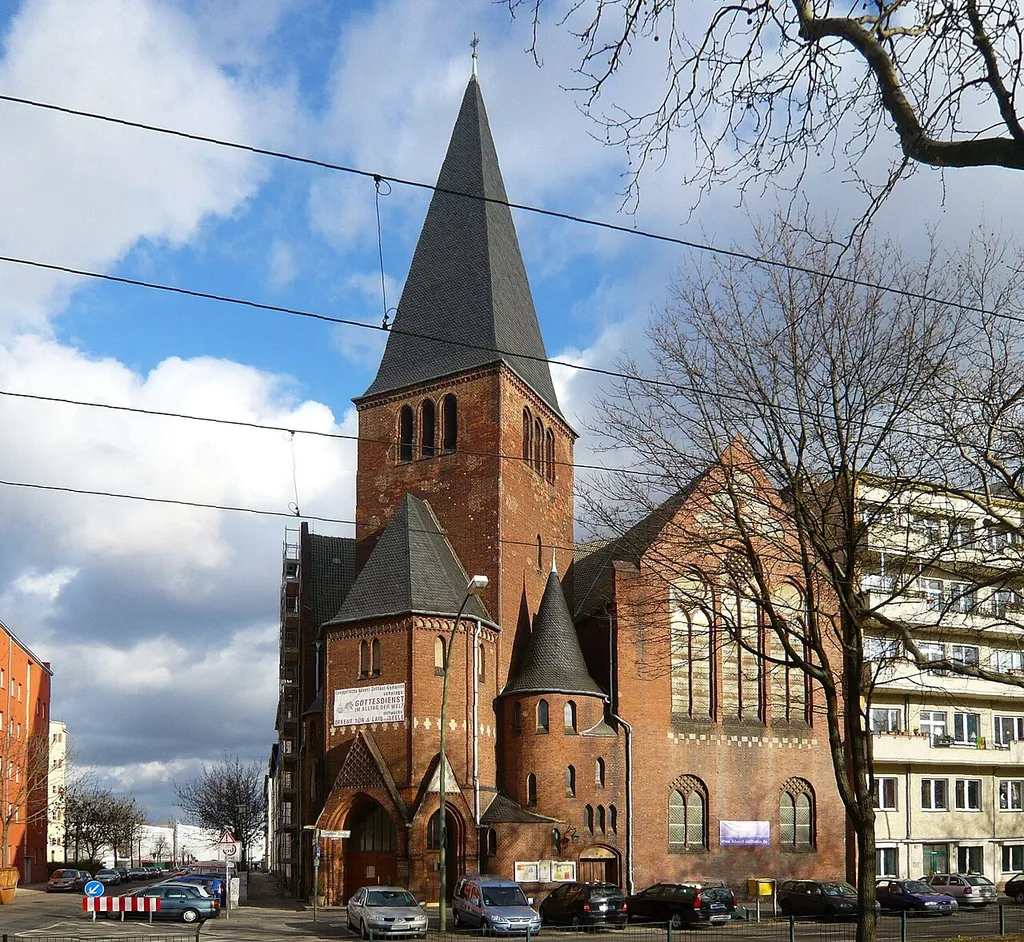 Berlin-Prenzlauer Berg, Danziger Str. Adventkirche der Advent-Zachäus-Kirchengemeinde