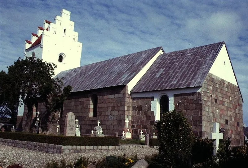 Bislev Kirke, Aalborg Kommune, set fra sydøst