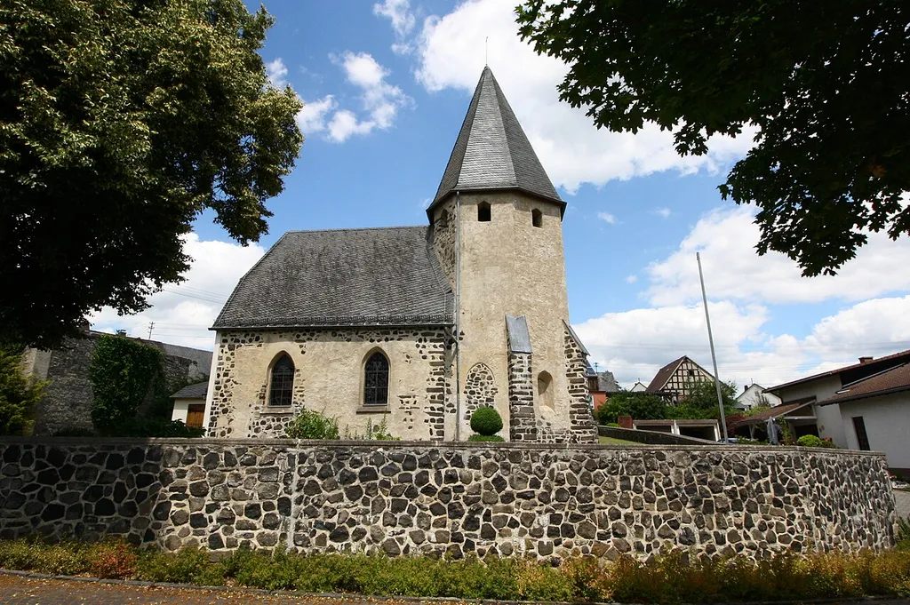Alte Wehrkirche St. Antonius Abbas und Barbara, Pütschbach, Ortsteil von Dreikirchen, Westerwald, Rheinland-Pfalz, Deutschland