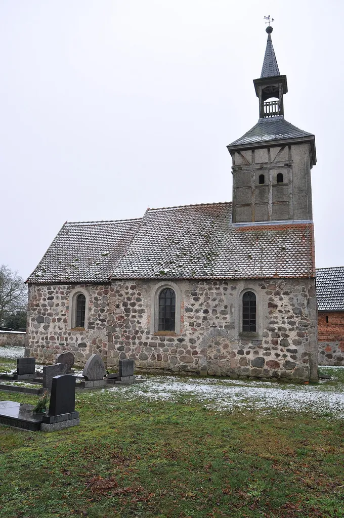 Dolchau ist ein Ortsteil der Ortschaft Vienau und der Stadt Kalbe (Milde) im Altmarkkreis Salzwedel in Sachsen-Anhalt.