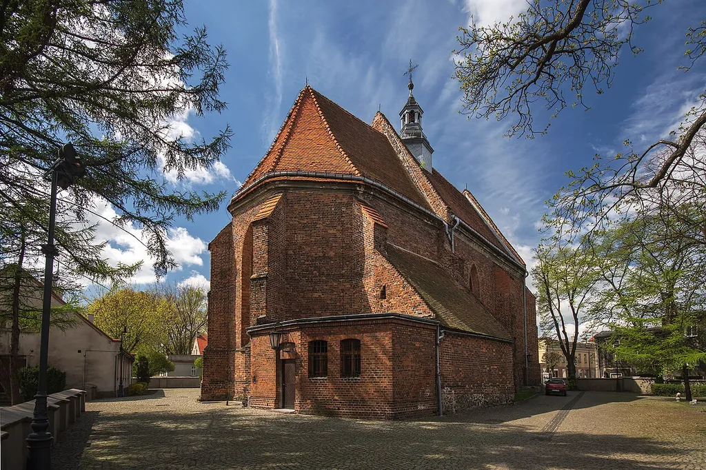 Ostrzeszów, kościół par. p.w. Wniebowzięcia NMP, 1337-1351, 1621-1623, XIX, 1940