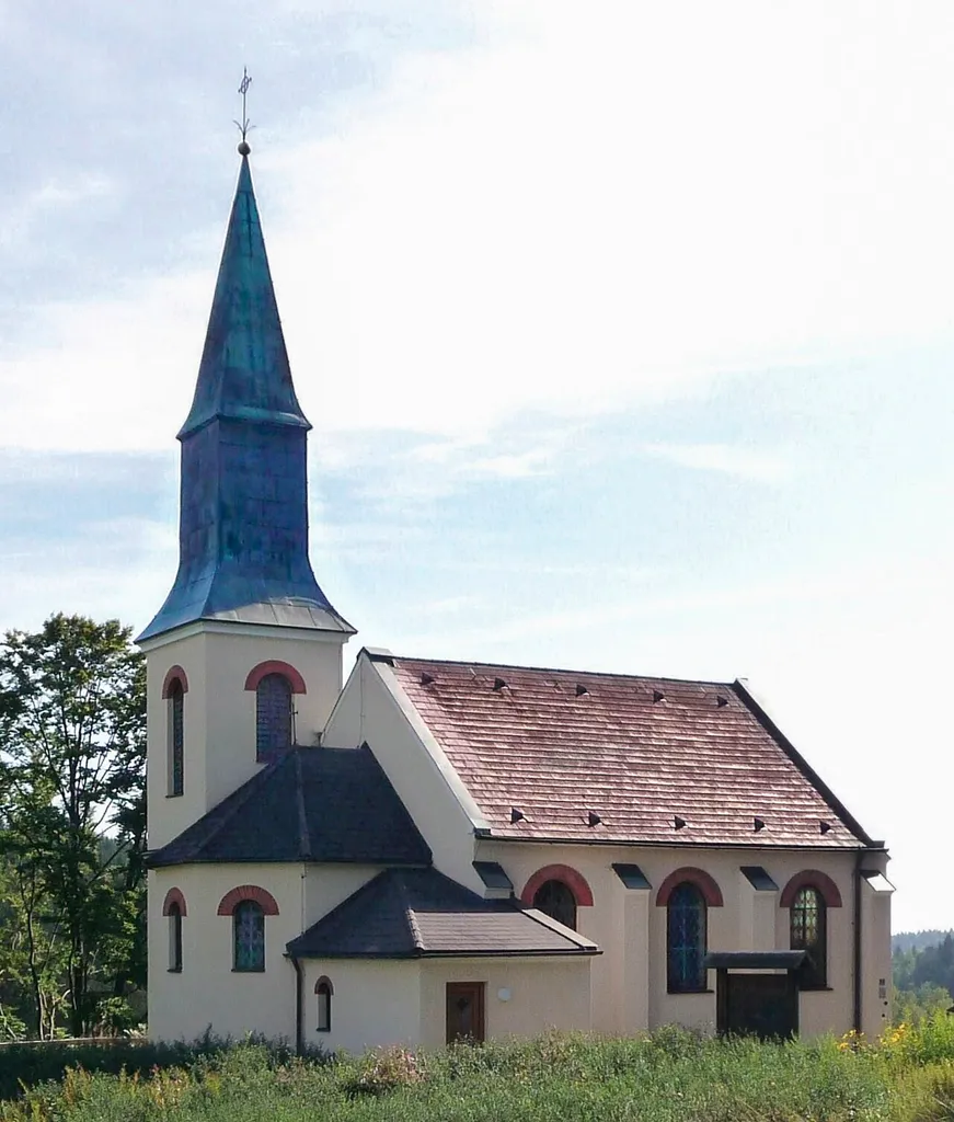 Die evangelische Martin-Luther-Kirche in Spiegelau