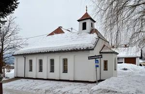 Evang. Pfarrkirche A.B. Zum Guten Hirten und Pfarrhof sowie Gästehaus